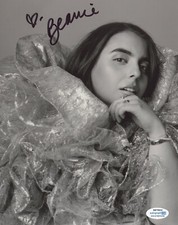 Beanie Feldstein Autographed Signed 8x10 Photo ACOA