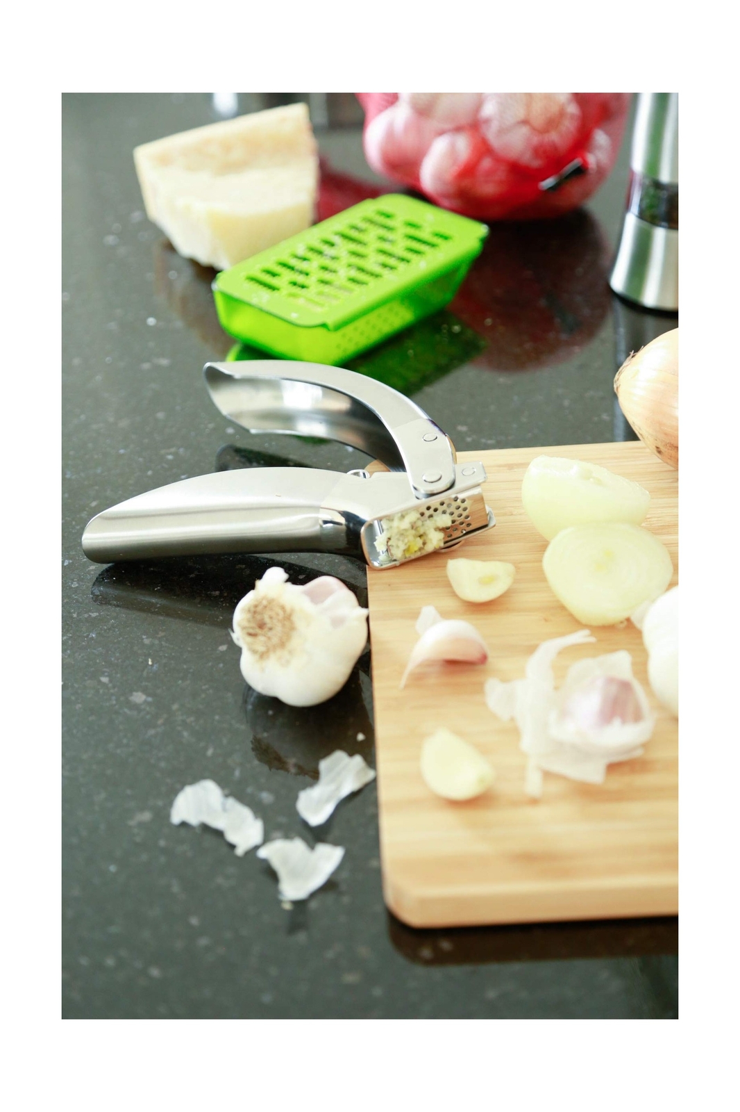 Kuhn Rikon Epicurean Garlic Press, Stainless Steel, 6.5 x 1 x 1.5