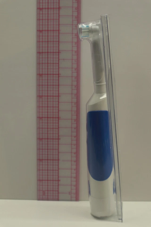 Oral-B Electric Toothbrush "Advance Power 400" lot  (READ DESCRIPTION) - Image 3 of 4