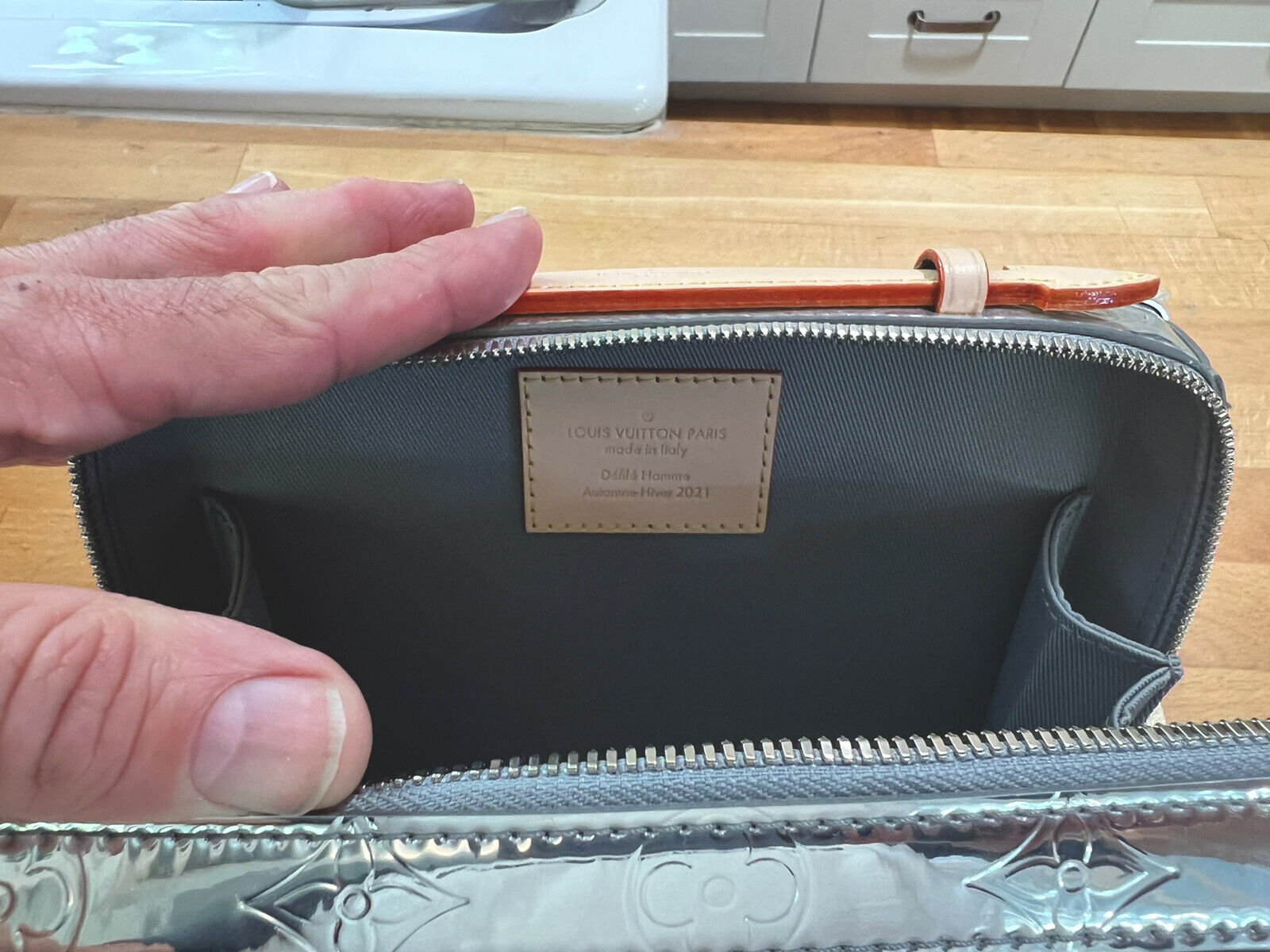 What Fits in My Louis Vuitton Mirror Handle Trunk Bag 