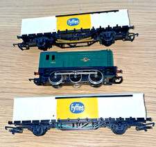 HORNBY OO R156 DIESEL SHUNTER BR EARLY GREEN 13012 WITH 2 R786 FYFFES BANANA FW.