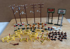 Big lot vintage HO track scenery accessories Aurora slot cars Model Motoring — photo 2