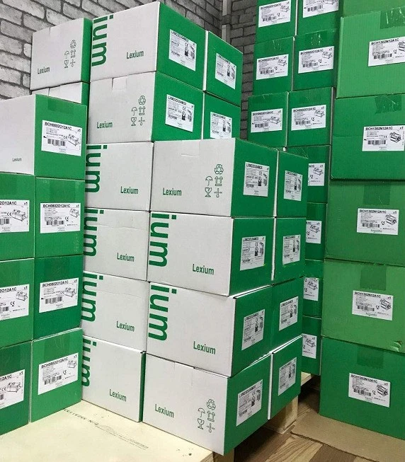 1PCS 2022 New & Genuine TM241CE24R PLC Module In Box VIA FEDEX or DHL - Image 3 of 4