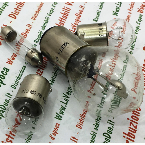 KIT SERIE DI 4 LAMPADINE 6 VOLT ANTERIORI E POSTERIORE PER VESPA 125