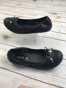 girls black sequin shoes
