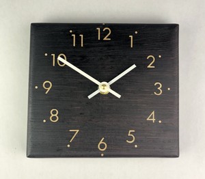 6-Wooden-Wall-Clock-Or-Desk-Clock-Wenge-With-Maple-Inlaid-Numbers-Handmade