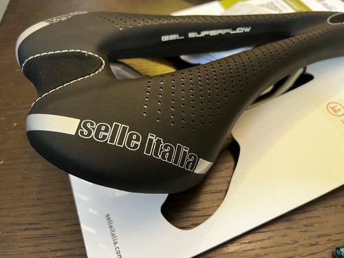Selle Italia Max SLR Gel Superflow 145x275mm L3 Ti316 Rail Road Saddle (Black) - Picture 3 of 8