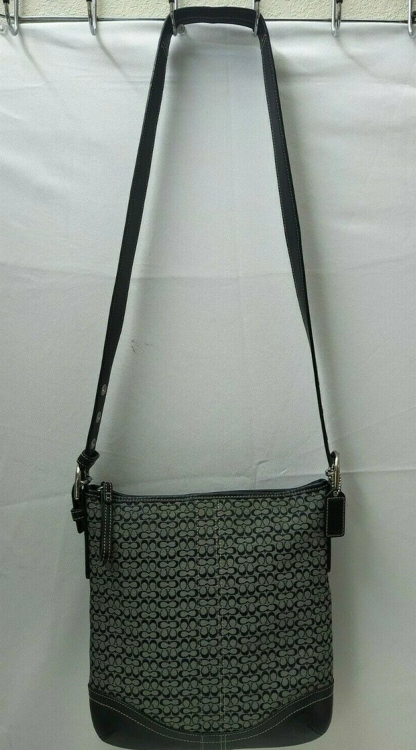 Borsa a tracolla Coach Nera Firma Mini C in pelle finiture in pelle tasca esterna