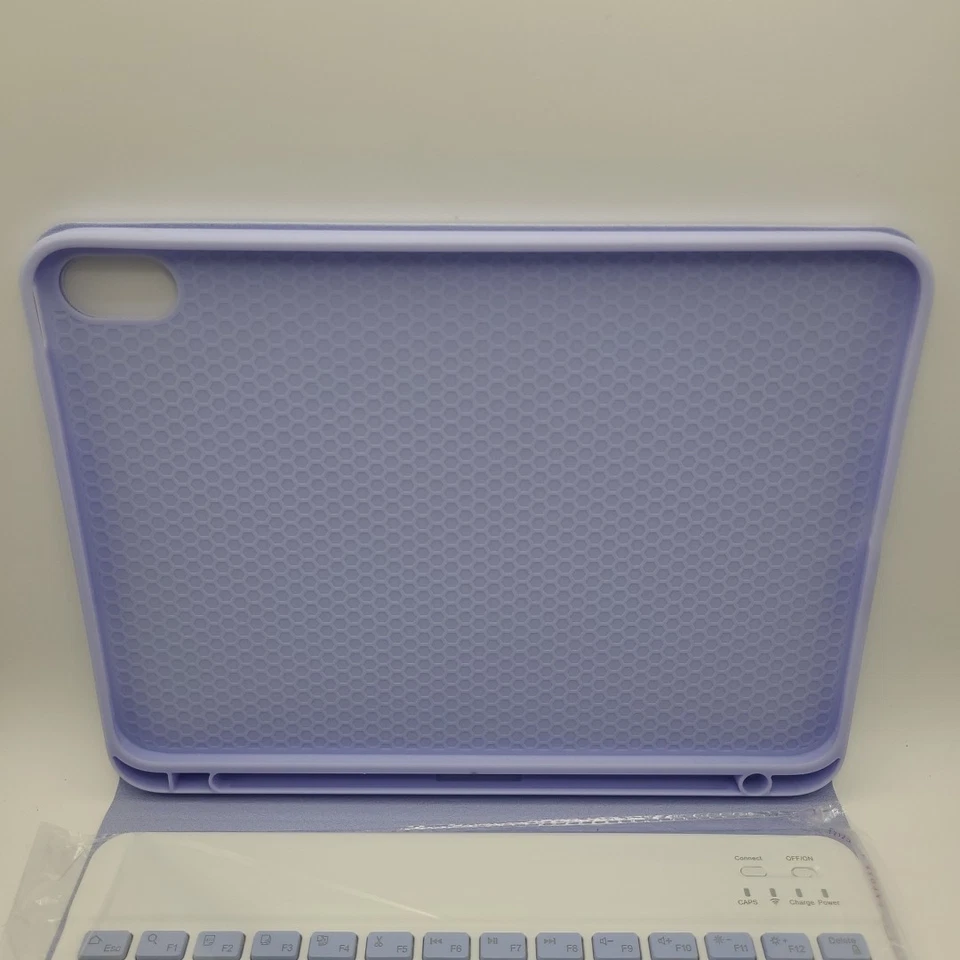 Smart Keyboard Case Magnetic Removable Keyboard, Converts To Stand No USB Cable - Image 4 of 4