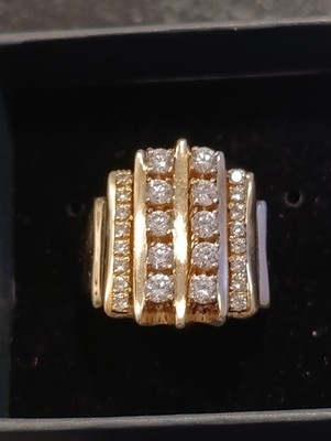 Ring 585 Gelbgold, 14 Karat, mit Zirkonia Steinen