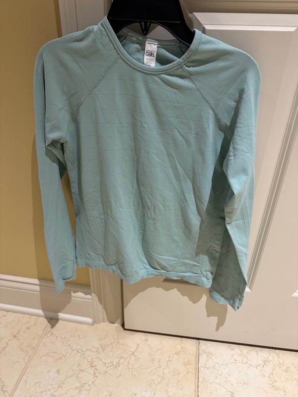 ATHLETA GIRL l 12  Power Up T Long Sleeve Active Shirt Light Green Aqua Shimmers