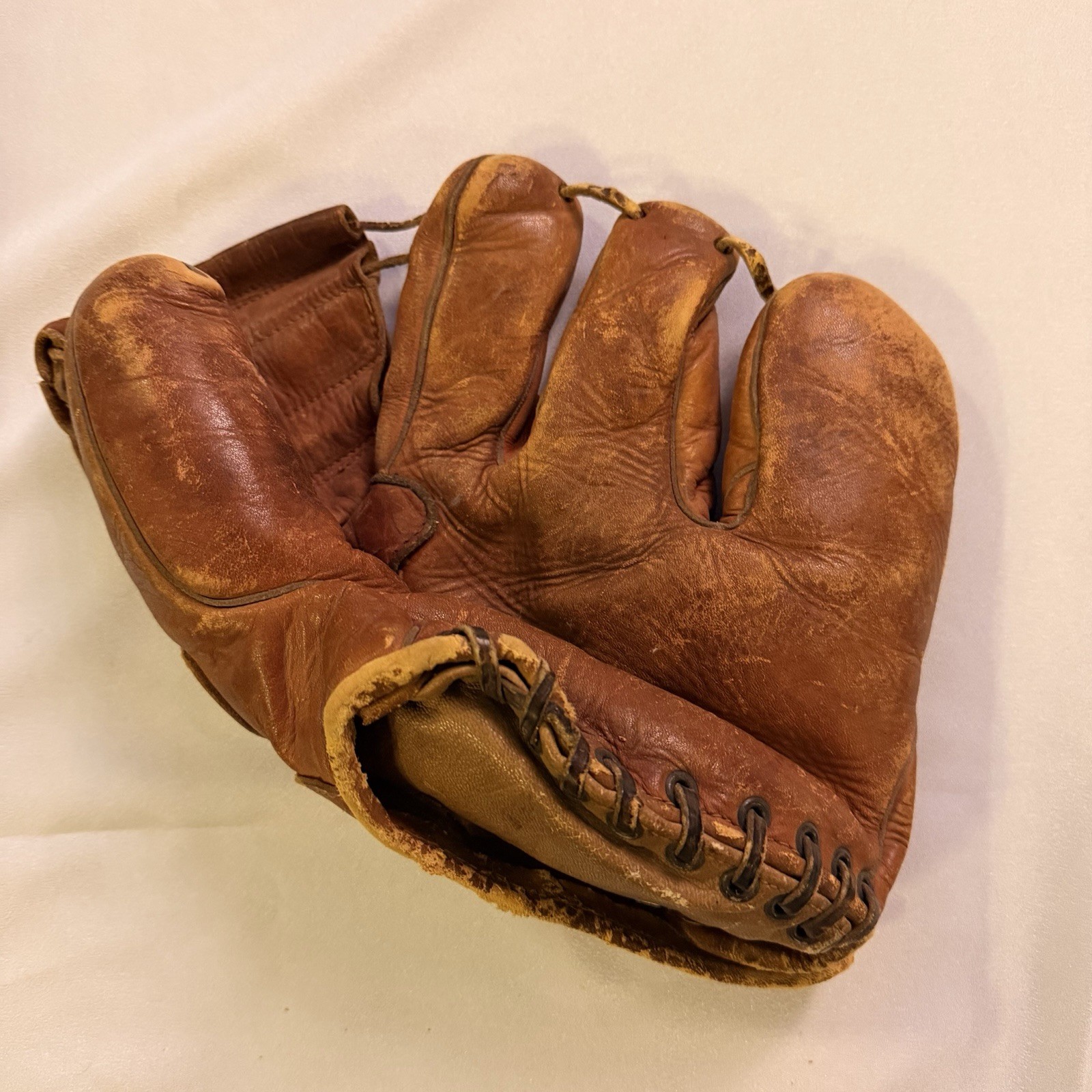 &ldquo;super Grip&rdquo; Web, Well-worn Patina