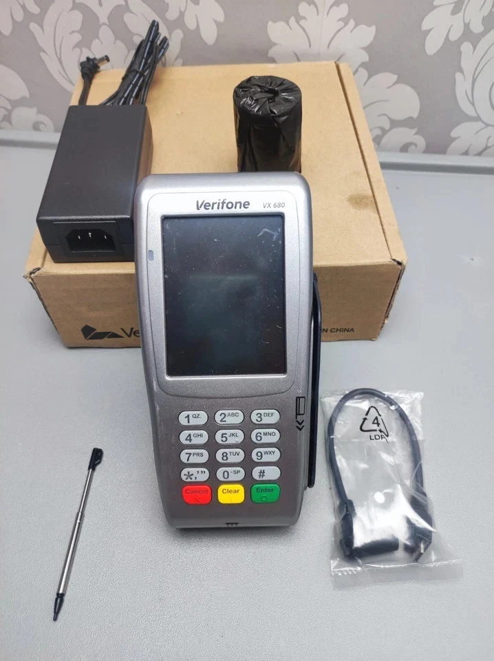 Verifone PDQ Machine With Battery and Charger Base VX680 - Image 2 of 4