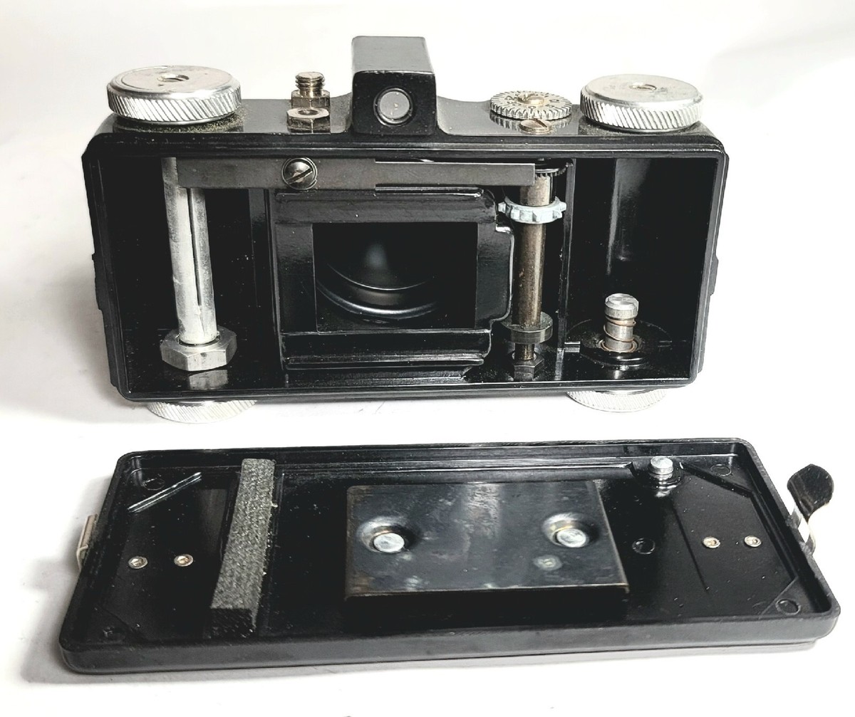 Vintage Spartus 35F Model 400 35mm Camera F7.7 Achromat Lens