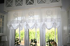 200-300cm Mathilde off white bestickt Raffgardine Raffrollo Landhaus shabby