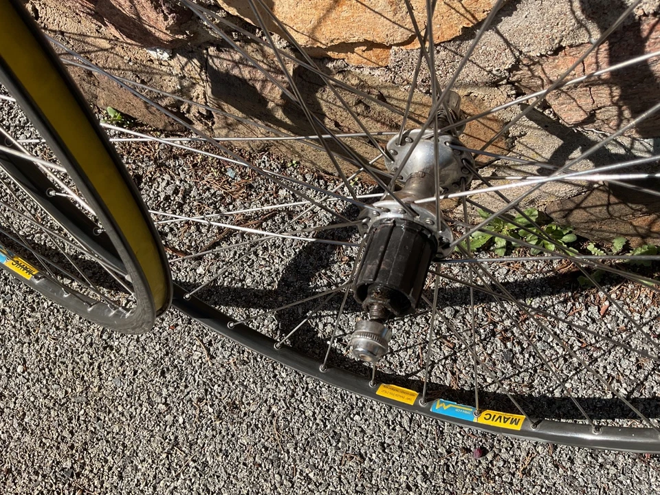 Moyeux Campagnolo chorus sur jantes à pneus mvic open 4 cd - Photo 4/4