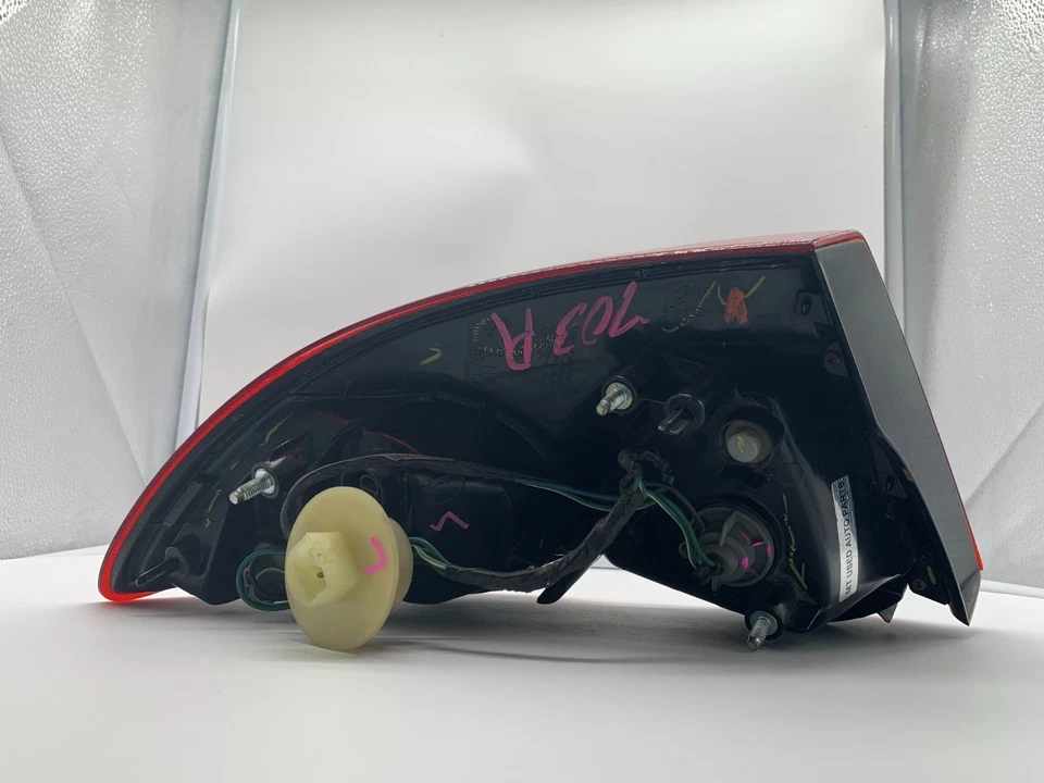 2003 - 2005 道奇 Stratus Coupe 乘客侧尾灯尾灯原始设备制造商 C02B48055 — 第 3/4 张图片