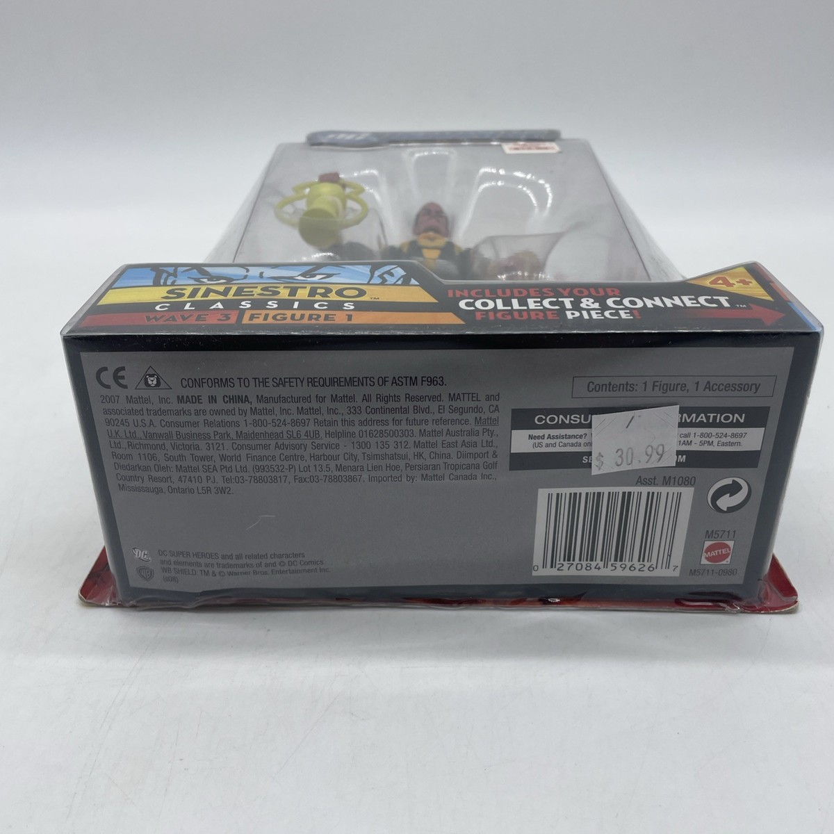 Sinestro Yellow Lantern DC Universe Classics Wave 3 Action Figure