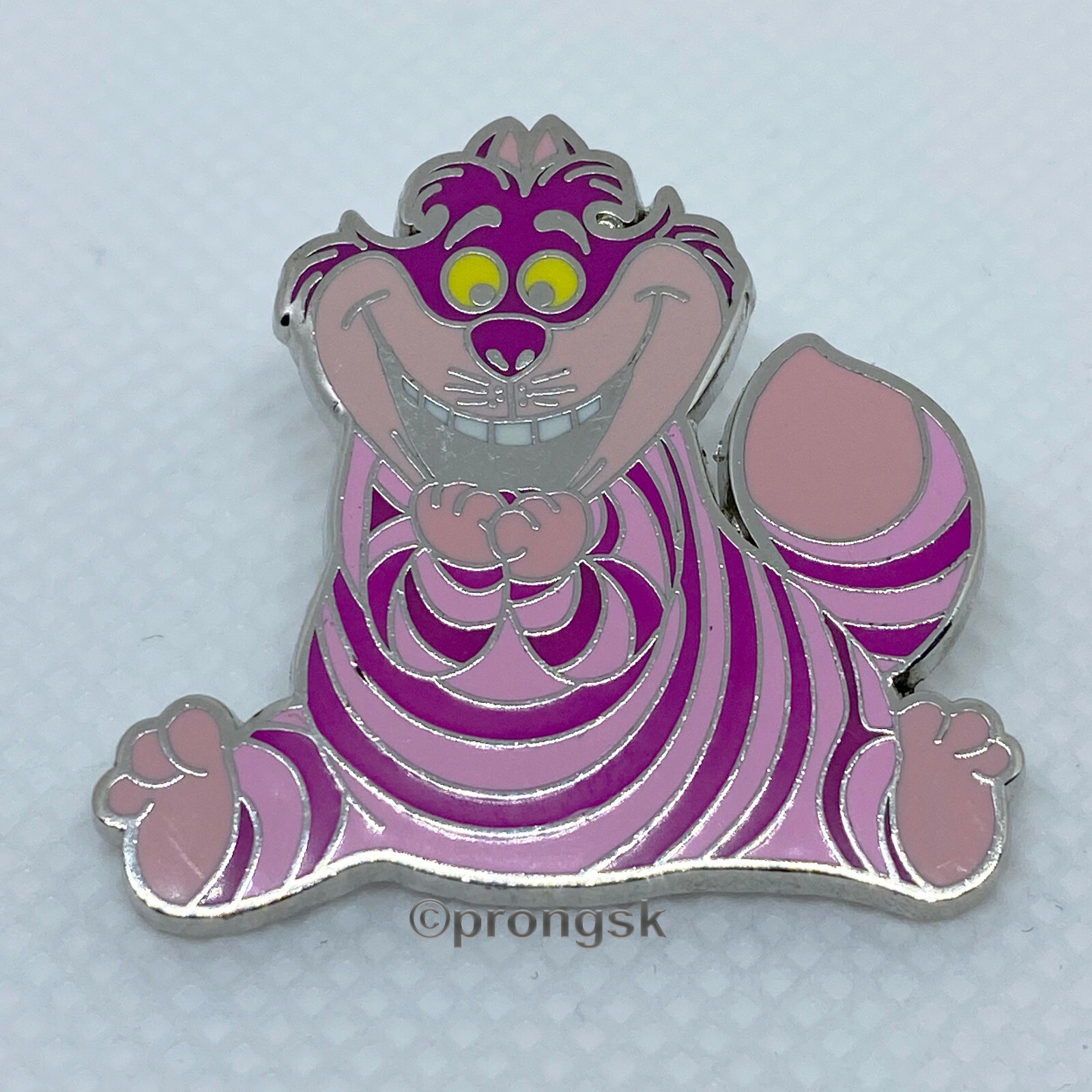 Disney Pin CHESHIRE CAT Cats Booster Alice in Wonderland Sitting 2015 