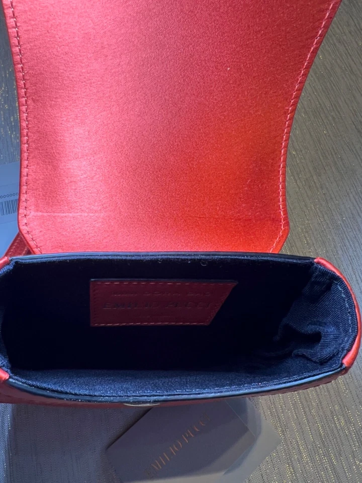 ¡Nuevo con etiquetas originales! Bolso Emilio Pucci Dora Precio de venta sugerido por el fabricante $1911 ¡Baja de precio!! Foto 4 de 4