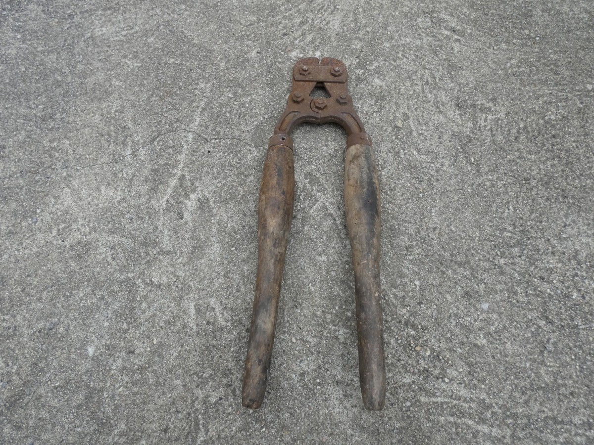 Pince coupante, coupe barbelés WW2
