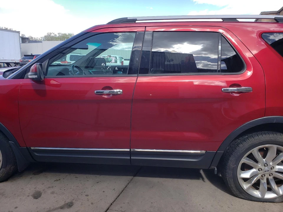 Левый задний тормозной суппорт 2013 Ford Explorer серебристый ограниченный выпуск - Изображение 4 из 4