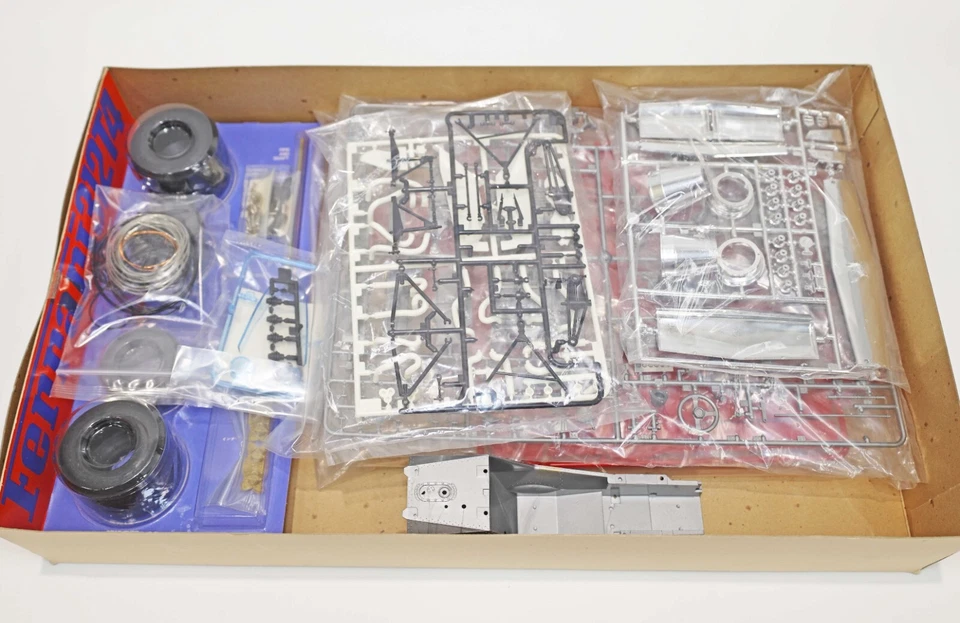 Model Kit 1/12 Big Scale Series n.23 Ferrari 312T4 Tamiya dal Giappone - Immagine 3 di 3