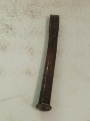 Small Cold Chisel - 5 1/2'' x 1/2'' Blade and 1/2'' shaft
