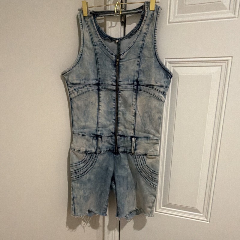 Women’s Blue Denim Sleeveless V-Neck Zip Front Romper Shorts Size S