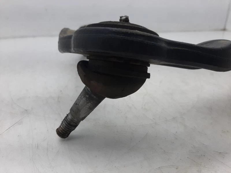 Brazo de control superior delantero 03-14 furgoneta Chevrolet Express 1500 15864153 Foto 2 de 4