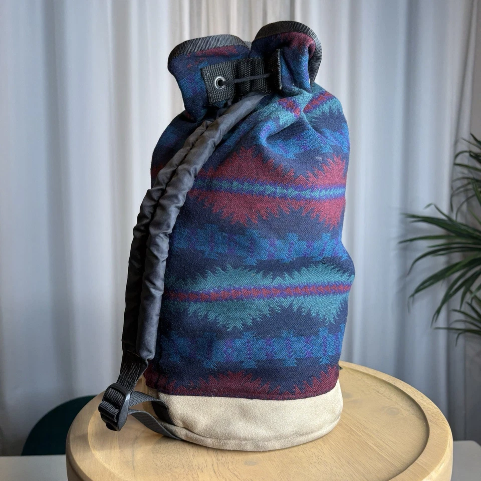 Pendleton vintage 80’s wool Aztec drawstring one shoulder bag - Image 2 of 4