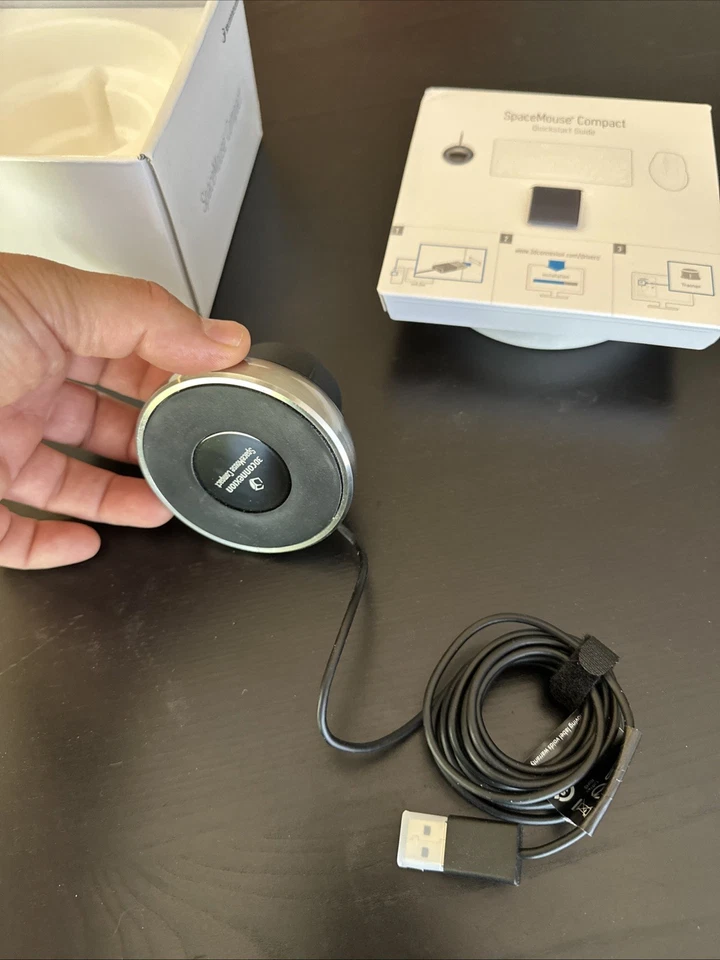 3Dconnexion SpaceMouse Compact Wired CAD Mouse (3DX-700059) - Image 4 of 4