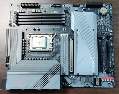 Gigabyte Z690 Gaming X DDR4 + Intel ES Q1K3 (13700HX)  Bundle