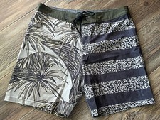 Hurley phantom board Shorts Swim Trunks MENS 34 palm Leaf Animal Print EUC