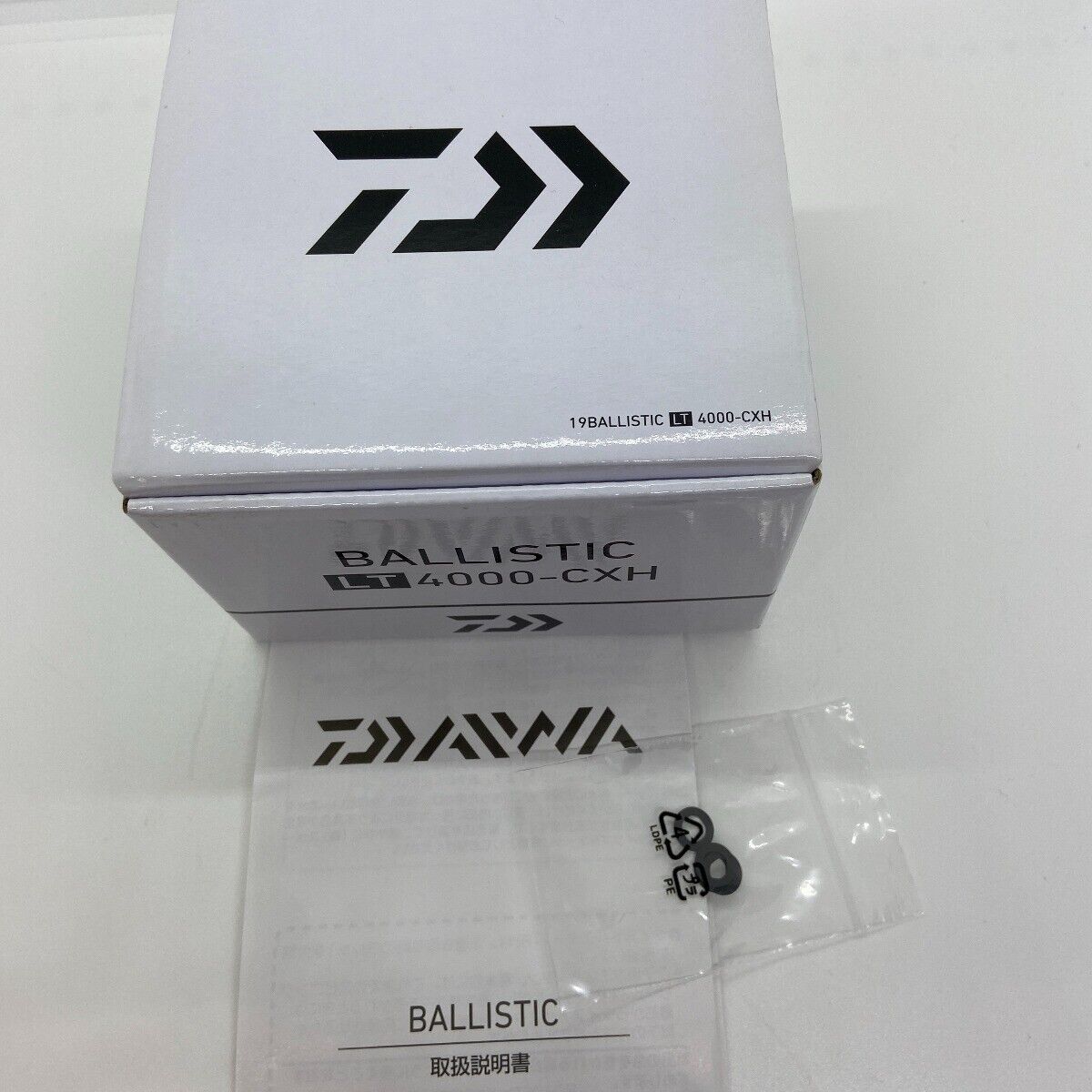 ΨΨ DAIWA Daiwa Spinning Reel 19 Ballistic LT4000-CXH w/Box ΨΨ DAIWA Daiwa Spinning Reel 19 Ballistic LT4000-CXH w/Box