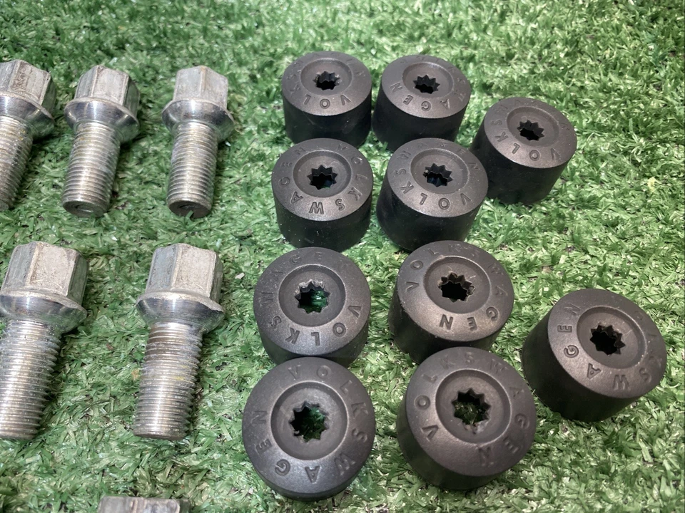✅ 2019 2020 2021 2022 2023 JUEGO DE TORNILLOS TUERCA LLANTA VOLKSWAGEN JETTA TAPA 19+20 Foto 4 de 4