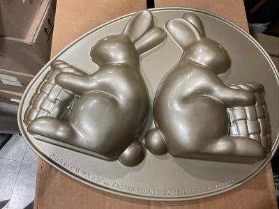 New Nordic Ware Easter Bunny Cake Baking Pan Cast Aluminum Bake Bakeware USA