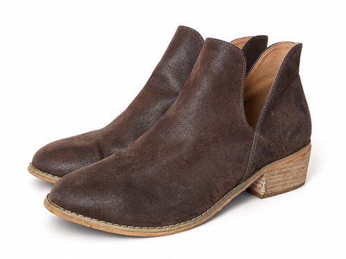 Corkys Boutique Wayland Brown Cutout Ankle Booties Western Boho Size 10