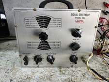 EICO Model 324 Signal Generator Vintage RF Radio Test Equipment - Powers Up