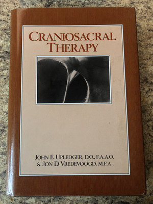Craniosacral Therapy Upledger Vredevoogd 1999 HC Like New Eastland Press
