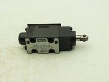 Parker D1VC1H 70 Directional Control Valve 2-Position Cam Roller 5000 PSI