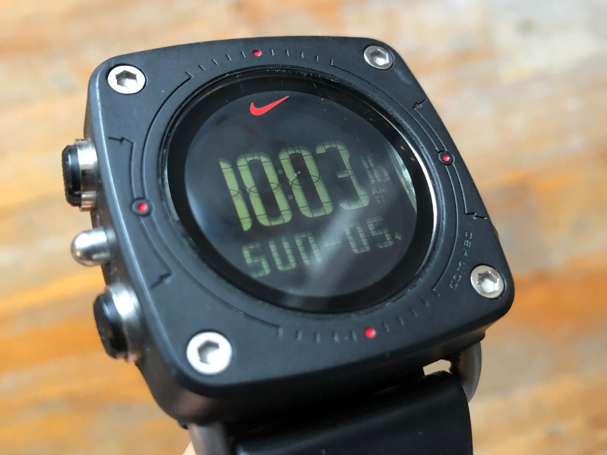 激レア Nike Mettle Drill WC0070 Nike WC0070 Mettle Drill Black Red Digital Watch, Works | eBay