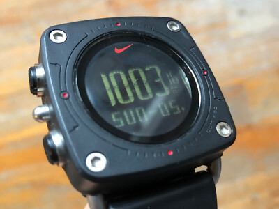 Nike sport watch RARE WC0070-935 Mettle Drill Black Polymers