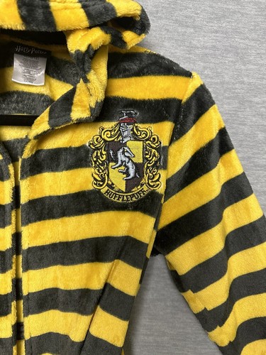 Harry Potter Wizard Cloak Hooded Bath Robe Hufflepuff Dressing Gown Size 10/12 - Picture 3 of 12