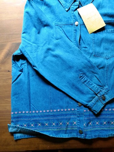 NEW Denim&Co Blue Denim Button Front Jacket with Floral Embroidery Detail 1X - Picture 6 of 9