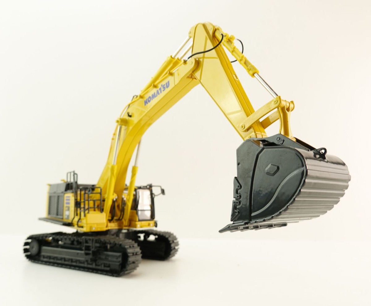 First Gear 50-3500 Large Komatsu PC900LC-11 Tracked