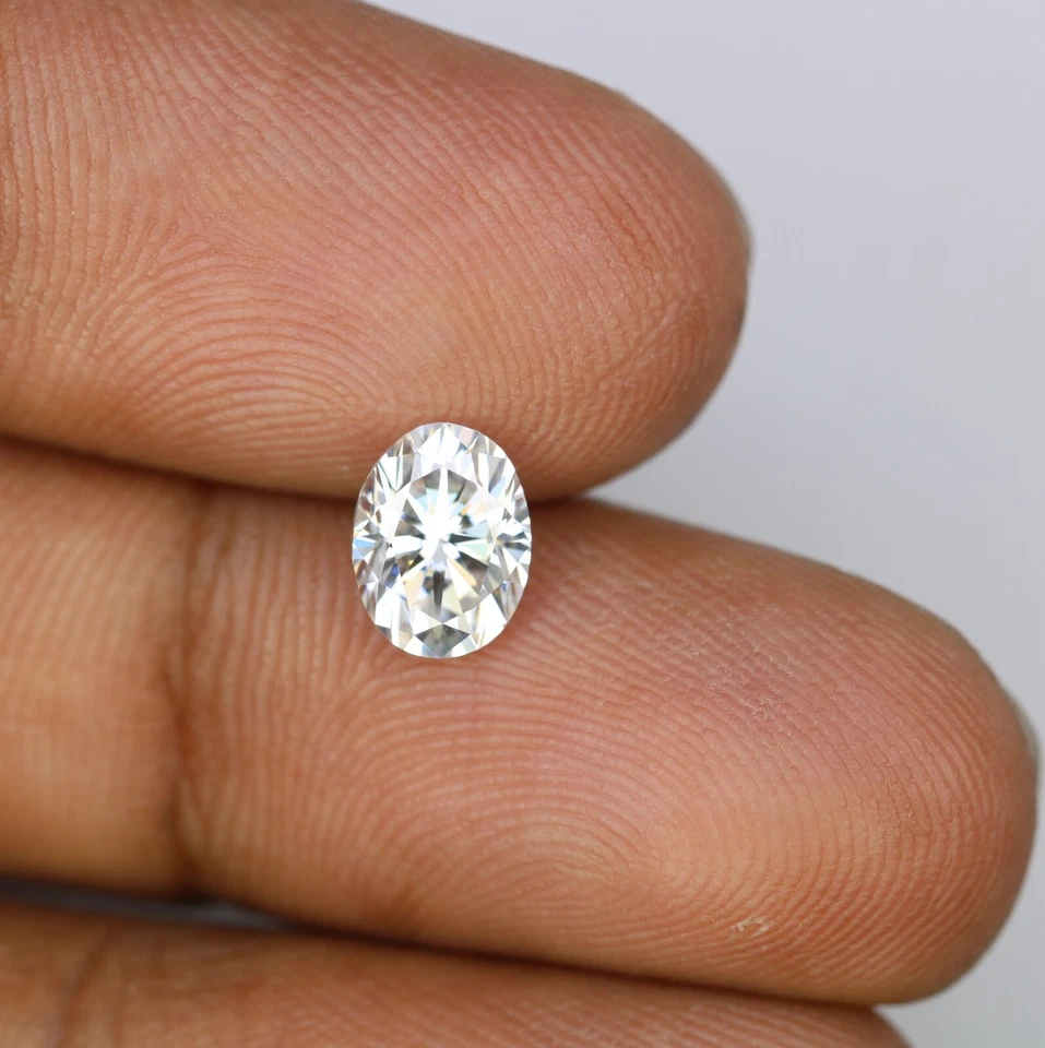 1.44 CT Moissanite Diamond Oval Cut 8.00x6.00 White Diamond For Engagement Ring - Image 4 of 4