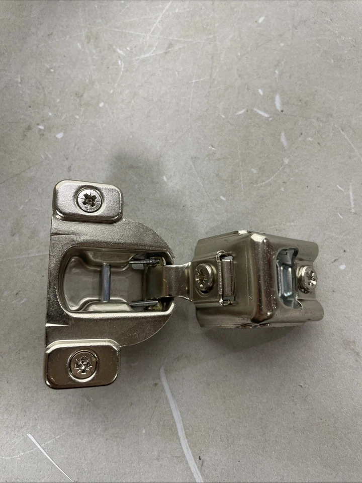 50 Pack-Blum Blue Motion-Compact Cabinet Hinge 39C355 1-3/8 Overlay - Image 2 of 3