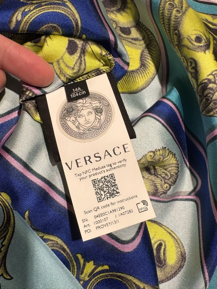 Versace Le Maschere Silk shirt - Image 4 of 4