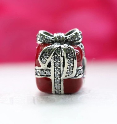 Original Pandora 791772CZ Funkelnder Überraschungs-Charm mit roter Emaille